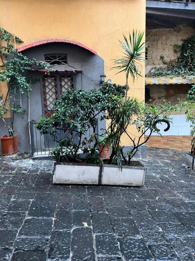 Petite Suite Napoli Bagian luar foto