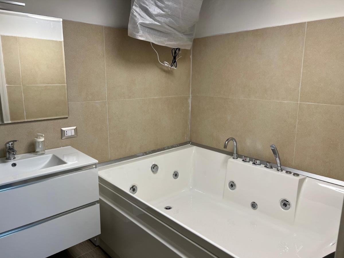 Petite Suite Napoli Bagian luar foto