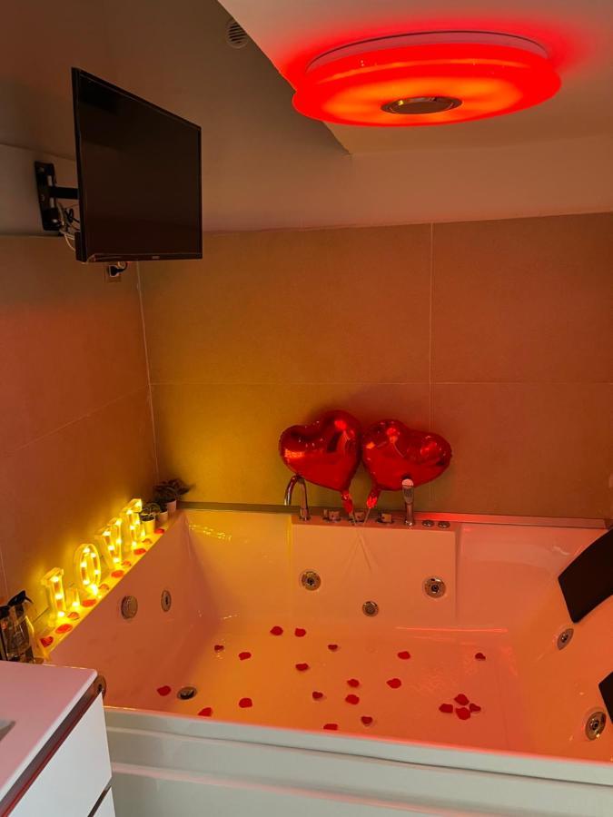 Petite Suite Napoli Bagian luar foto