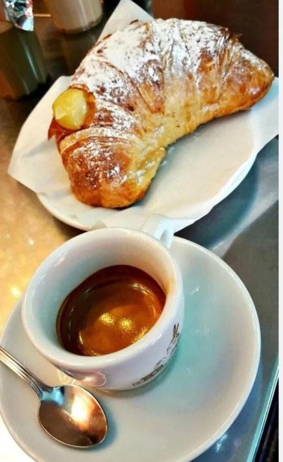 Petite Suite Napoli Bagian luar foto