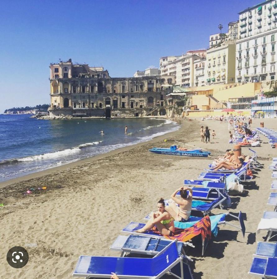 Petite Suite Napoli Bagian luar foto