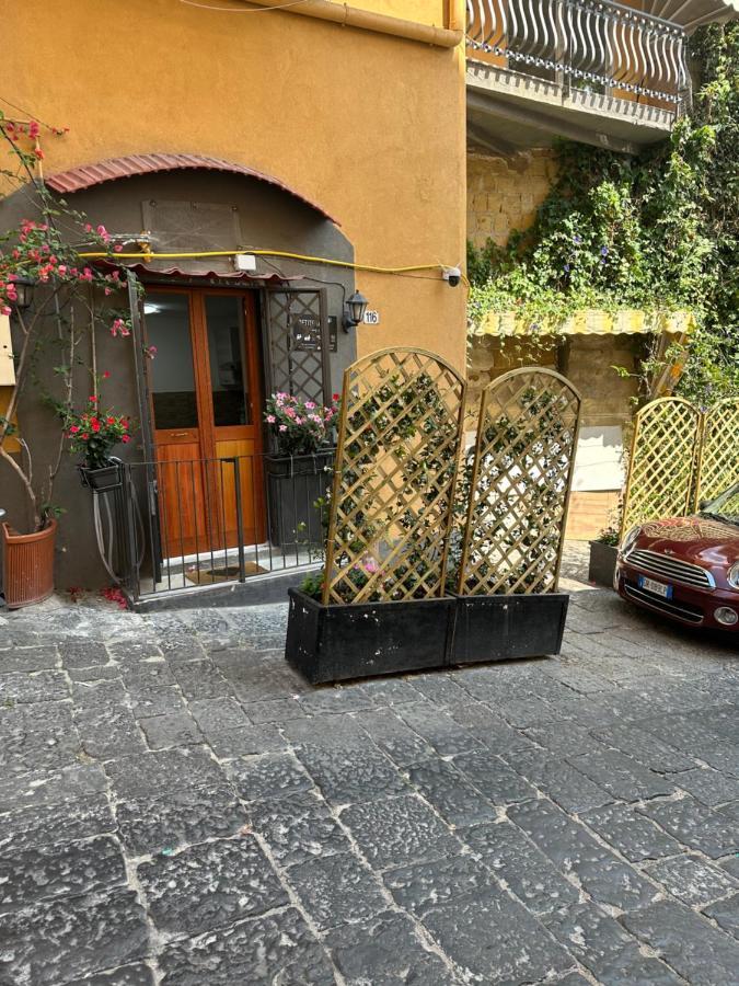 Petite Suite Napoli Bagian luar foto